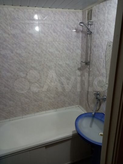 2-к. квартира, 53 м², 1/5 эт.