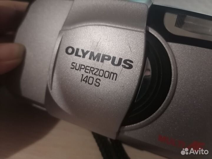 Плёночный фотоаппарат Olympus superzoom 140S