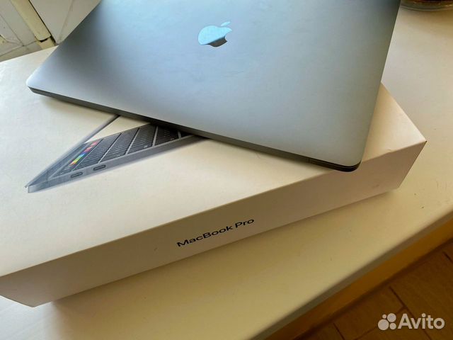 Apple MacBook Pro 13 (2020) 16/512 gb TouchBar