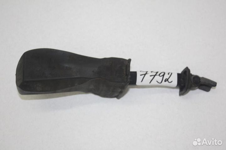 Ограничитель двери Volkswagen Polo (Sed RUS) 2011