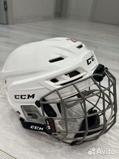 Хоккейный шлем ccm 110