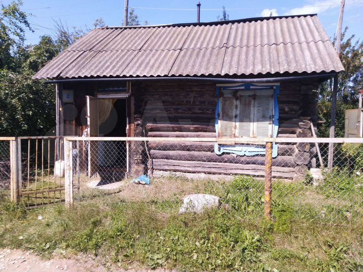 Дом 20 м² на участке 5 сот.