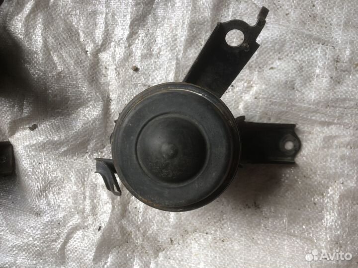 Yaris 2005-2020 опора двигателя правая