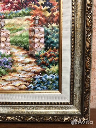 Картина вышитая крестом