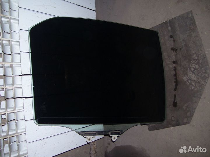 Митсубиси ланцер 9 стекло