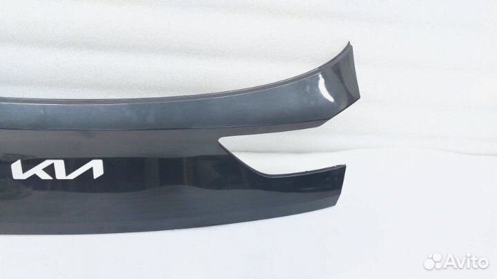 Б/У Накладка двери багажника Состояние отличное