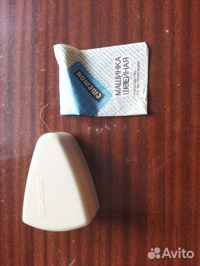 Швейная машинка ручная 