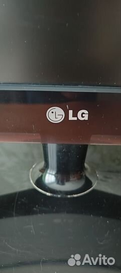 Монитор 22 дюйма LG