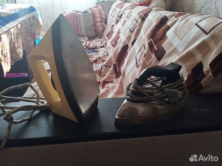 Утюг старинный