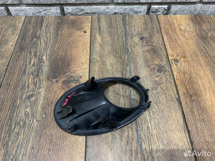 Qashqai (J10) Рамка противотуманной фары правой