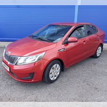 Kia Rio 1.4 AT, 2013, 210 939 км, с пробегом, цена 735 000 руб.