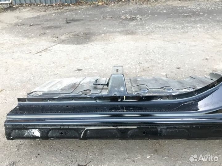 Порог кузова левый Mitsubishi Pajero Sport KS1W