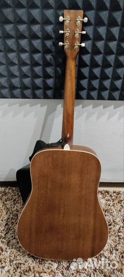 Электроакустическая гитара