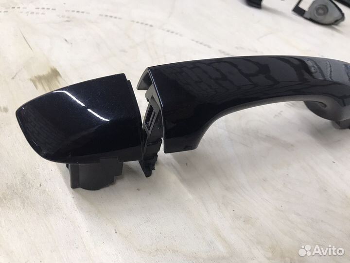 Правая ручка двери Tiguan 2