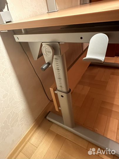 Парта для школьника