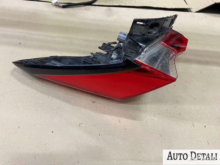 Фонарь задний (б/у) Toyota C-HR maxh10