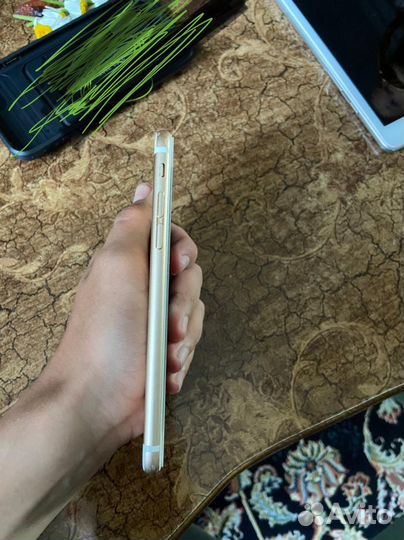 Телефон iPhone 6s 32г