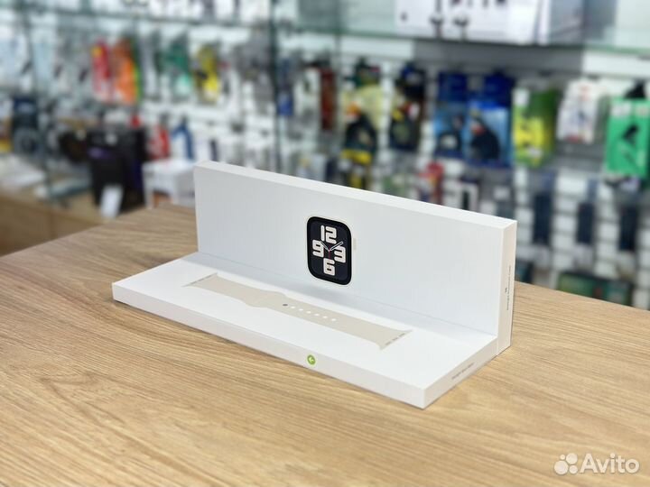 Apple Watch SE 2024 40mm Starlight Sport Band S/M