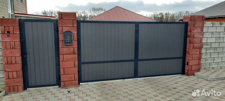 Въездные распашные ворота в наличии