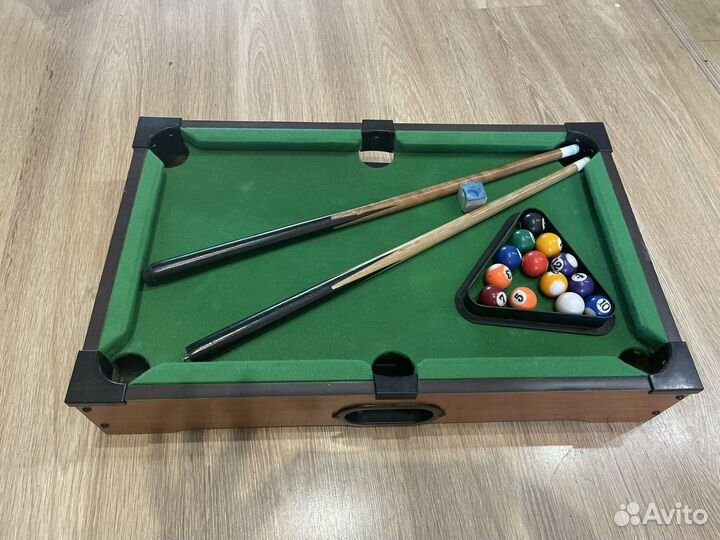 Бильярдный стол игрушечный