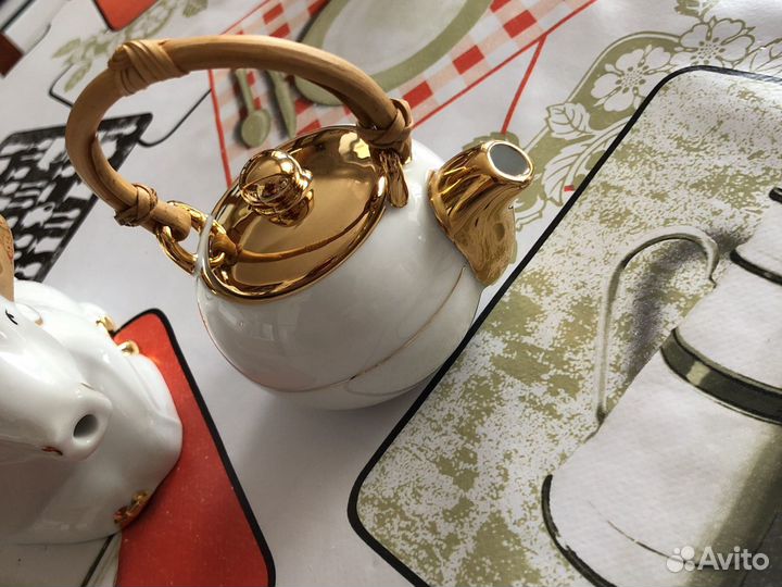 Чайник заварочный, цена за два чайника