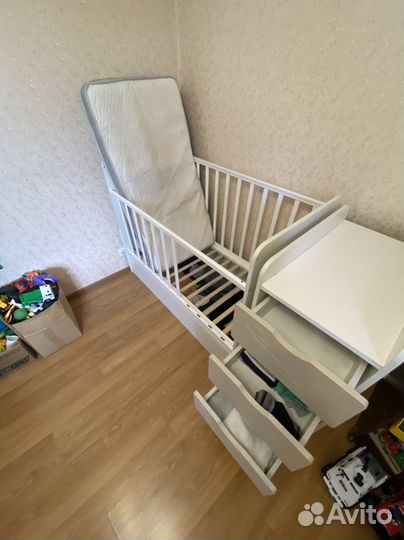 Детская кровать-маятник 3в1