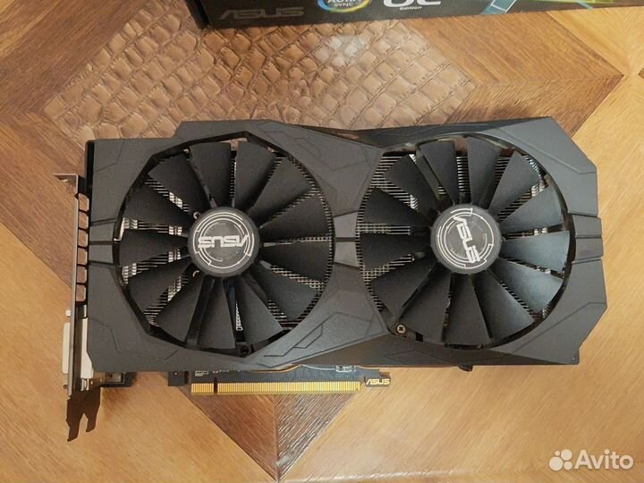 Видеокартат Asus Radeon rx 570 4 gb