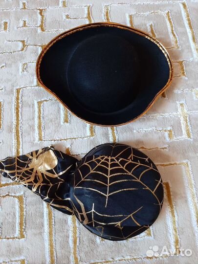 Треуголка, пиратка, маска