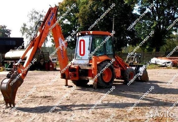 Стекло для экскаватора-погрузчика Fiat Hitachi FB