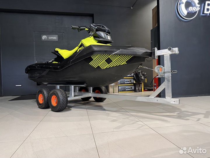 Лодочный прицеп