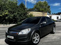Opel Astra 1.6 AMT, 2012, 215 000 км, с пробегом, цена 700 000 руб.