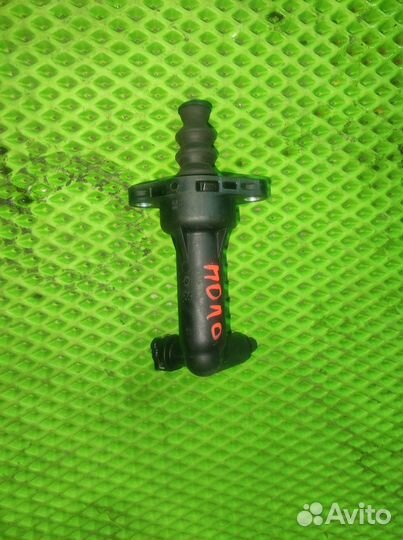 Рабочий цилиндр сцепления Volkswagen Polo