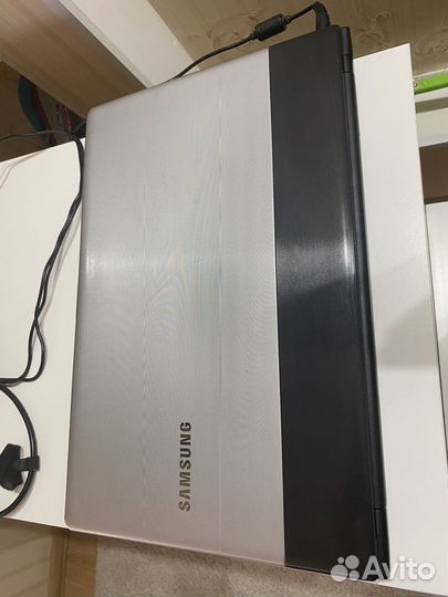Ноутбук Samsung