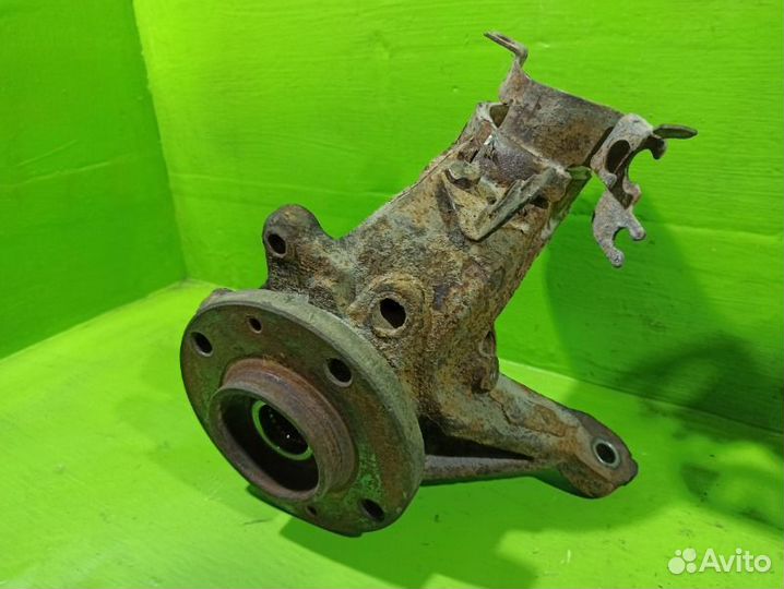 Кулак поворотный Citroen Xsara Picasso TU5JP4 2006