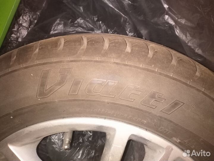 Viatti Strada Asimmetrico 195/65 R15