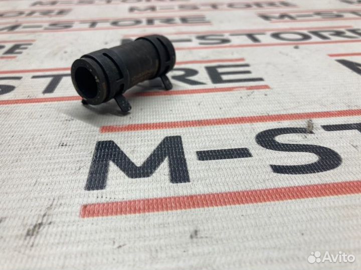 Патрубок отопителя Mercedes-Benz E-Class W211