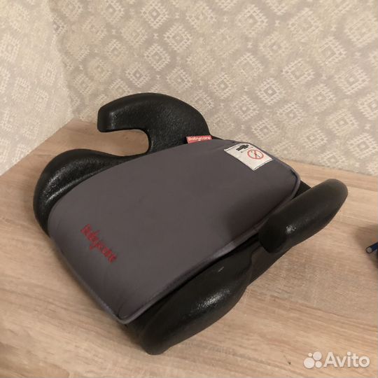 Десткое автокресло бустер