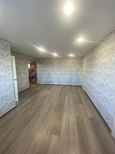 2-к. квартира, 43 м², 5/5 эт.