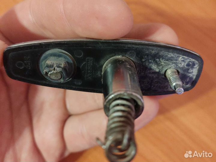 Эмблема прицел nissan cedric