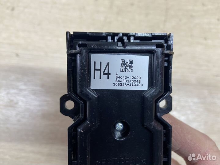 Блок управления стеклоподъемниками Toyota Rav4 50