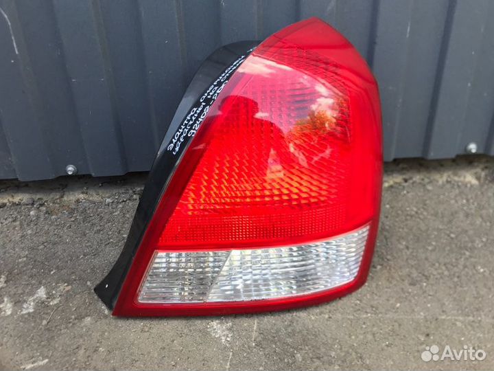 Фонарь задний правый Hyundai Elantra 3 (Xd)