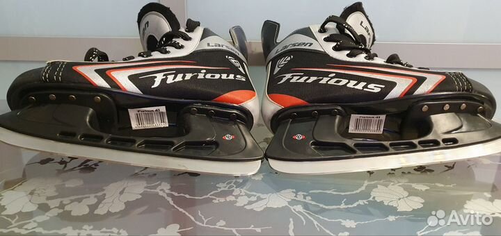 Коньки хоккейные larsen