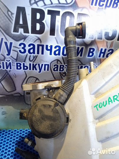 Коллектор впускной Volkswagen Touareg