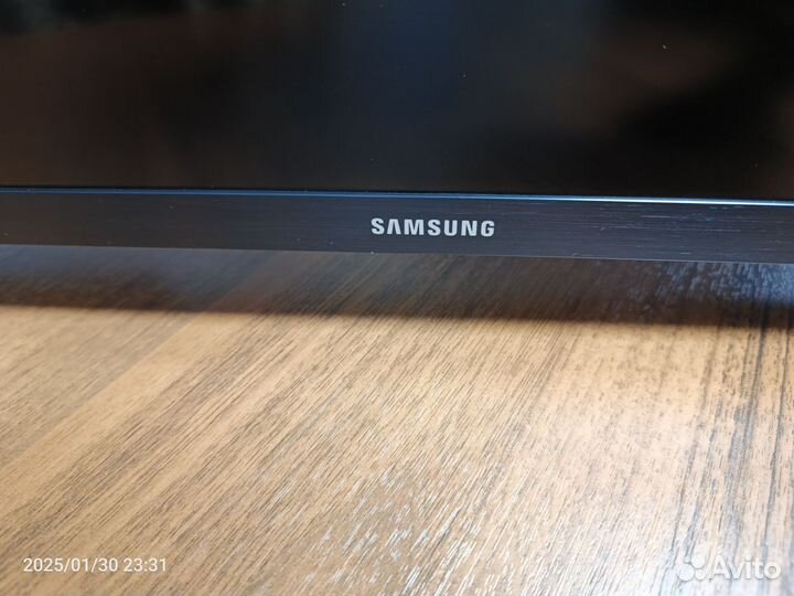 Телевизор Samsung 43