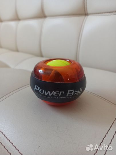 Эспандер кистевой гироскопический powerboll