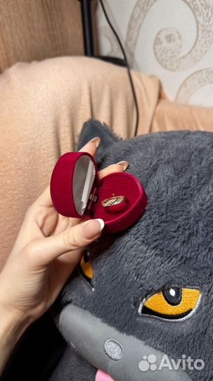 Золотое кольцо с коньячными бриллиантами