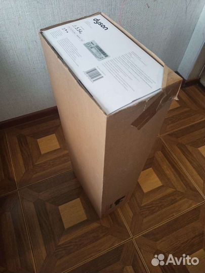 Вертикальный пылесос Dyson V8 Absolute+