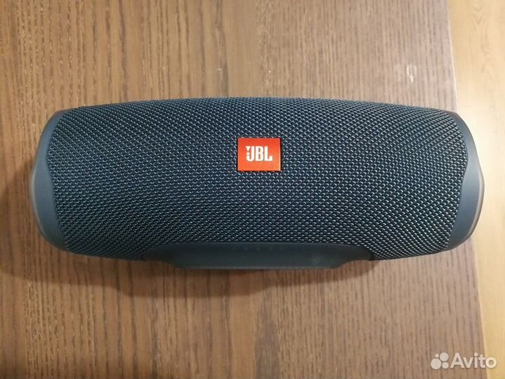 Колонка jbl charge 4
