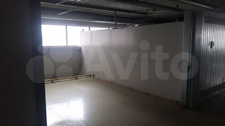 Машиноместо, 20 м²