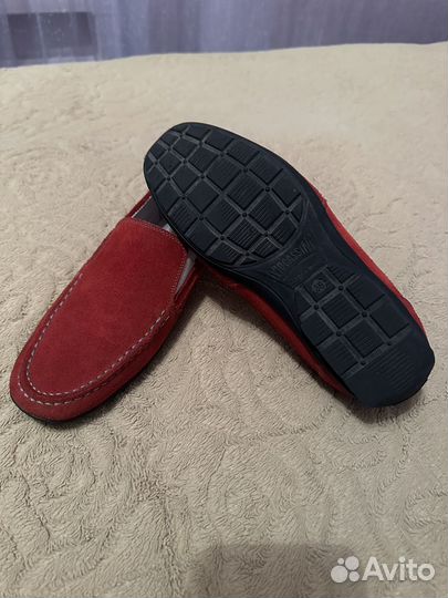 Мокасины красные